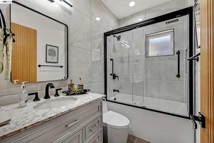 34914 Moina Shaiq Cmn, Fremont, California 94555