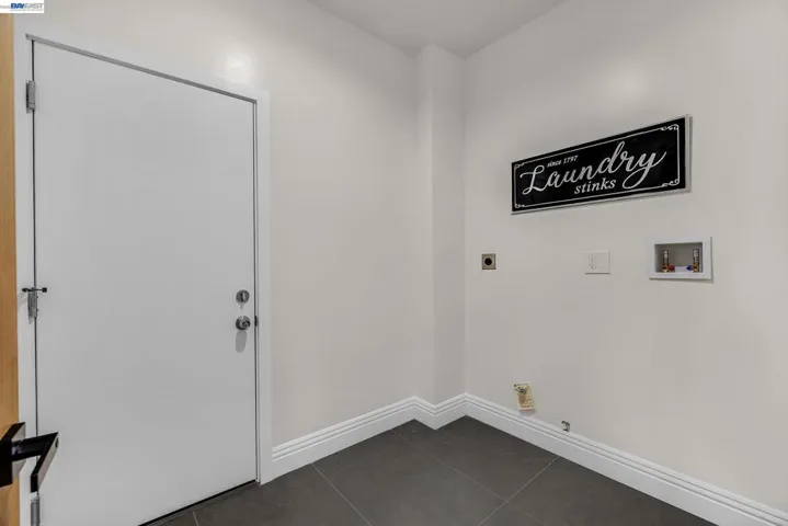 34914 Moina Shaiq Cmn, Fremont, California 94555