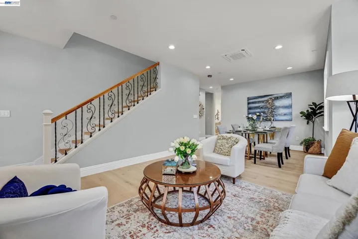 34914 Moina Shaiq Cmn, Fremont, California 94555