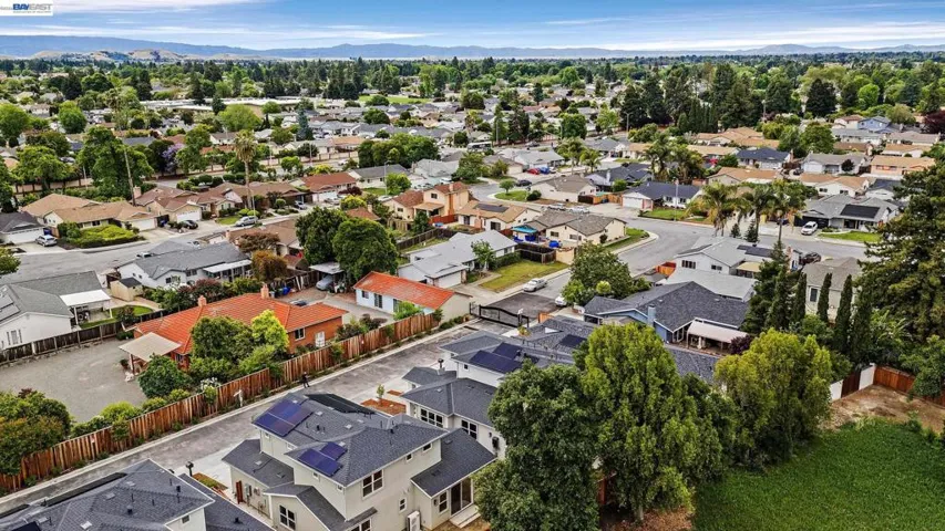 34914 Moina Shaiq Cmn, Fremont, California 94555