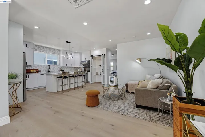 34914 Moina Shaiq Cmn, Fremont, California 94555