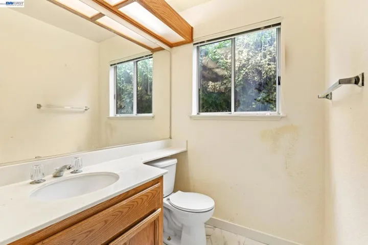 104 Bridgeview Ct, Crockett, California 94525