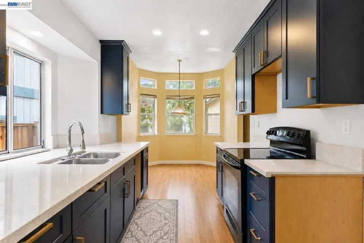 104 Bridgeview Ct, Crockett, California 94525