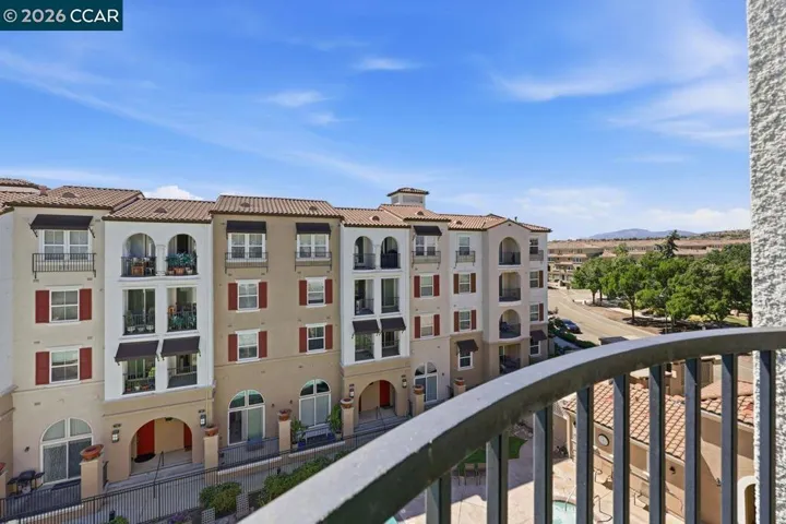 3290 Maguire Way 404, Dublin, California 94568