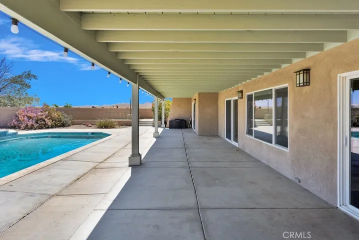 14430 Helm Court, Helendale, California 92342