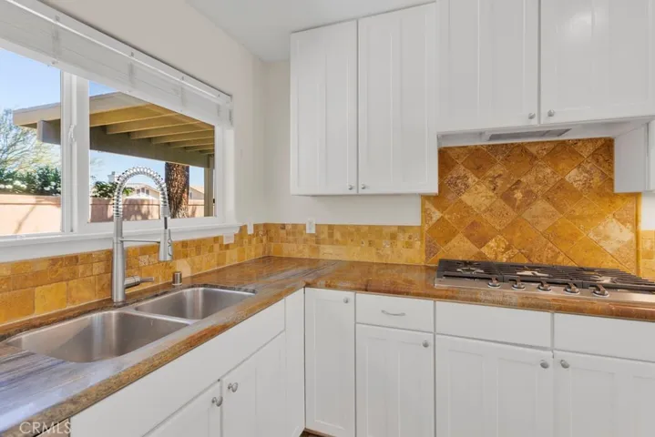 14430 Helm Court, Helendale, California 92342