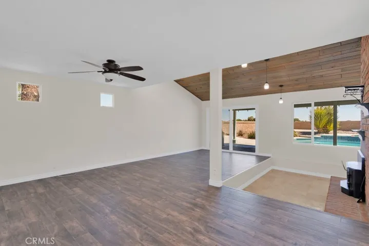 14430 Helm Court, Helendale, California 92342