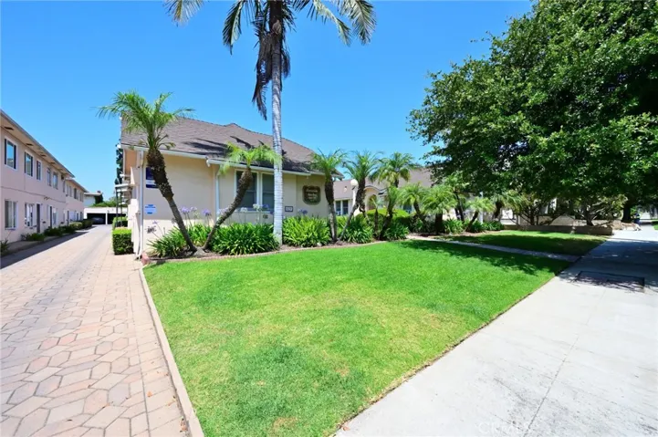 529 541 S El Molino Street, Pasadena, California 91101