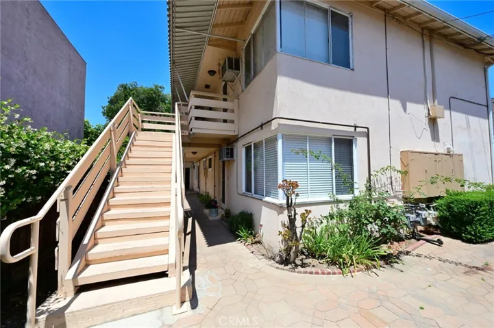 529 541 S El Molino Street, Pasadena, California 91101