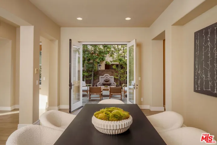 7583 Shore Cliff Drive, Los Angeles, California 90045