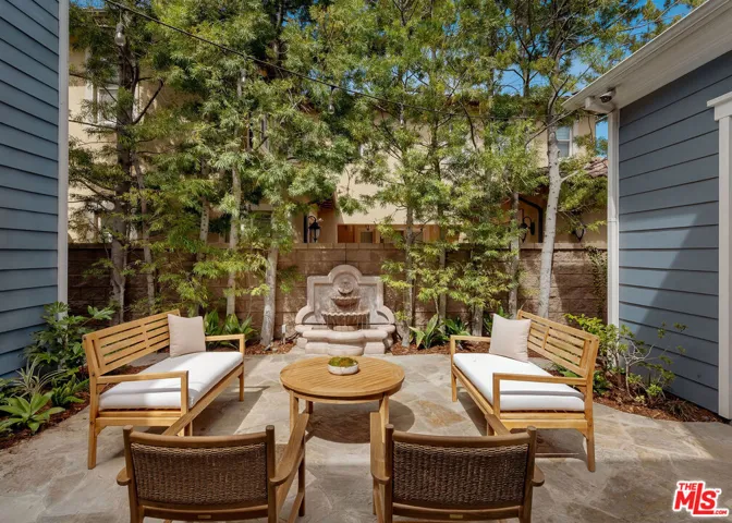 7583 Shore Cliff Drive, Los Angeles, California 90045