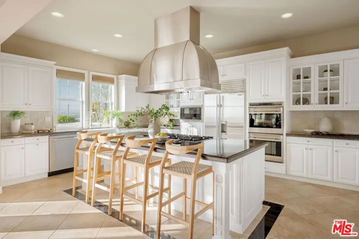 7583 Shore Cliff Drive, Los Angeles, California 90045