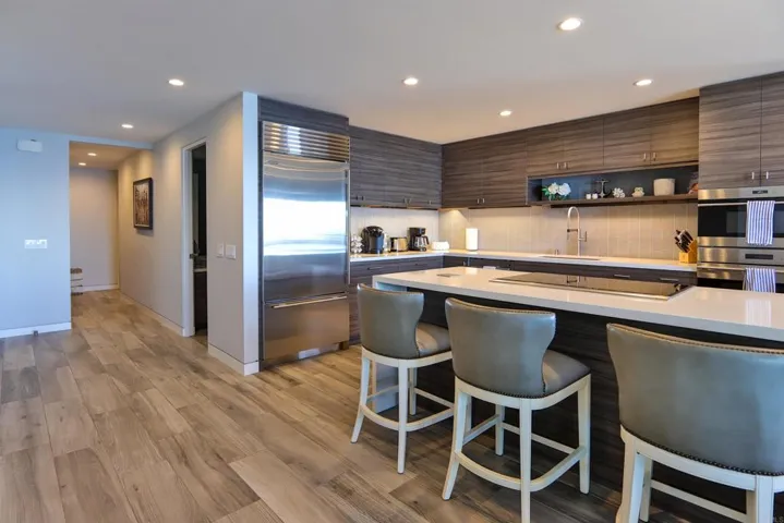 861 Beachfront Drive B, Solana Beach, California 92075