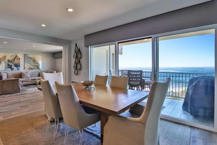 861 Beachfront Drive B, Solana Beach, California 92075