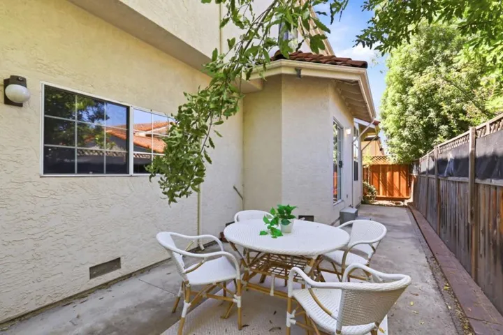 102 Dot Avenue, Campbell, California 95008