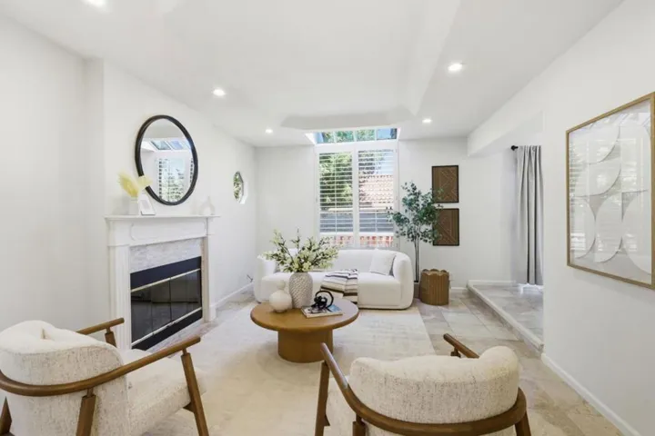 102 Dot Avenue, Campbell, California 95008