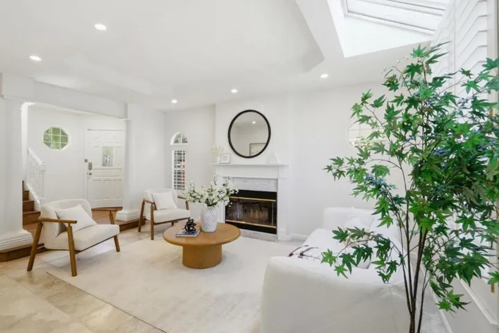 102 Dot Avenue, Campbell, California 95008