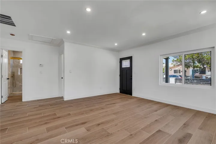 3516 Mont Clair Street, Los Angeles, California 90018