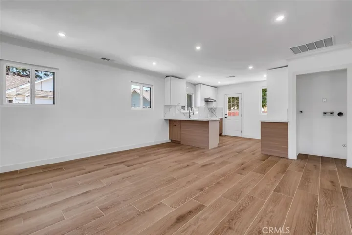 3516 Mont Clair Street, Los Angeles, California 90018