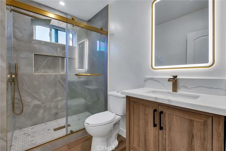 3516 Mont Clair Street, Los Angeles, California 90018