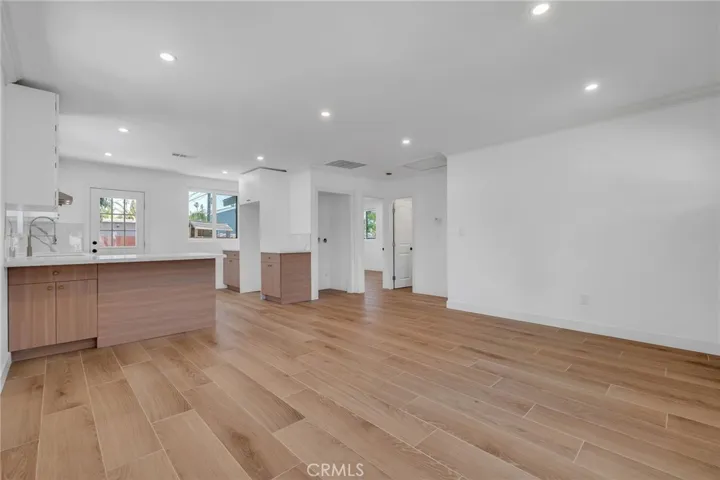 3516 Mont Clair Street, Los Angeles, California 90018