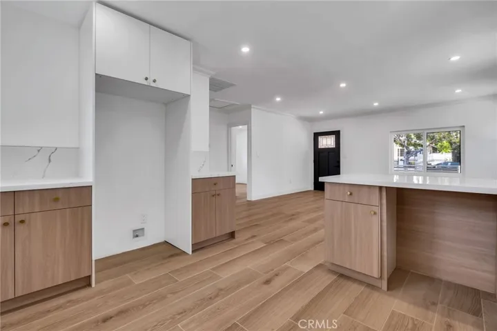 3516 Mont Clair Street, Los Angeles, California 90018