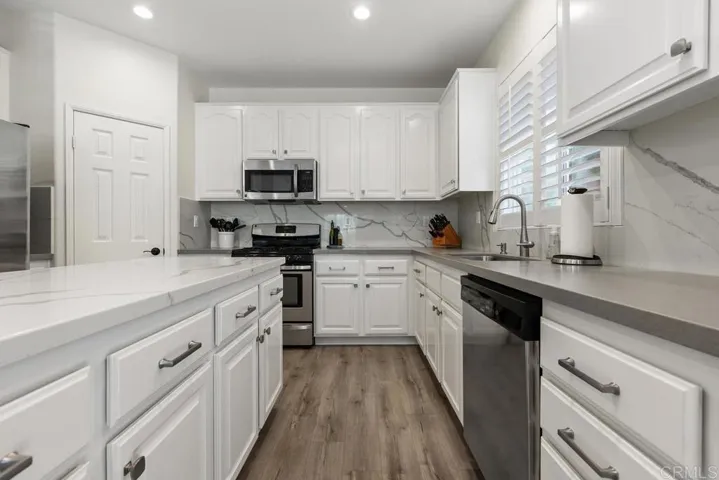 7373 Seafarer Place, Carlsbad, California 92011