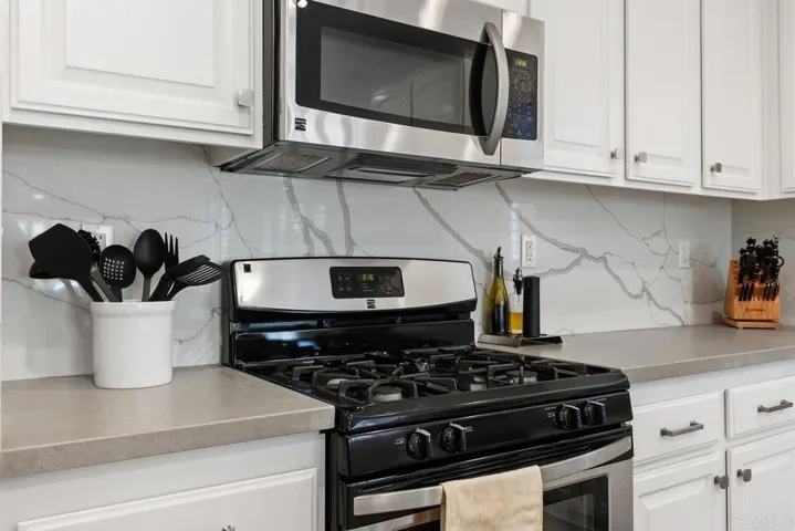 7373 Seafarer Place, Carlsbad, California 92011