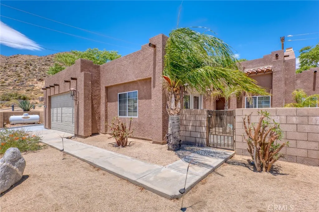 49110 Vista, Morongo Valley, California 92256 — photo 4