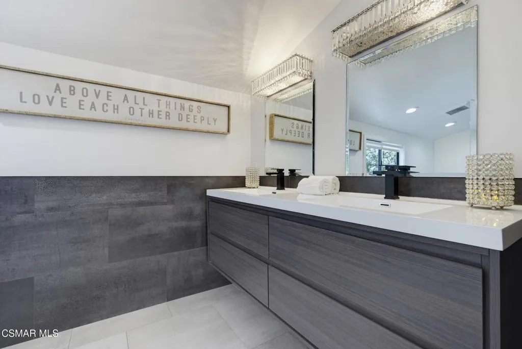 Primary Bath - Sinks