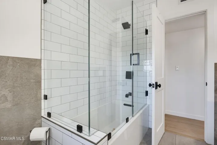 Bath Upstairs