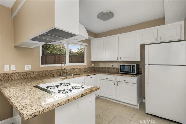 338 W Kelly B, Orange, California 92866