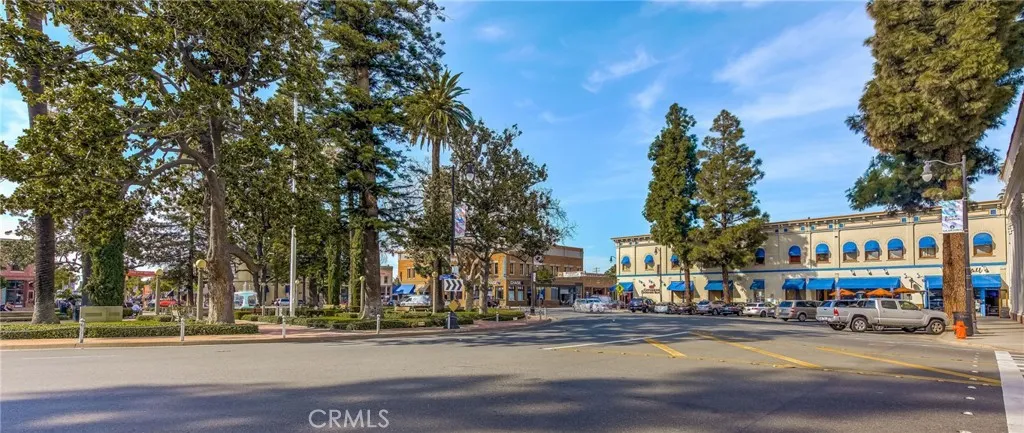 338 W Kelly B, Orange, California 92866