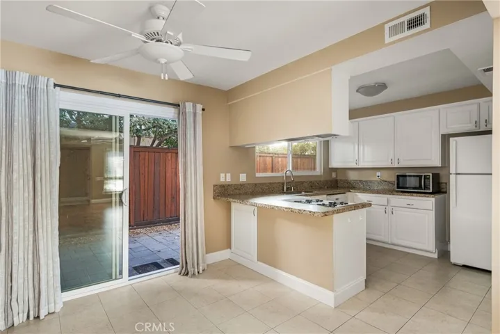 338 W Kelly B, Orange, California 92866