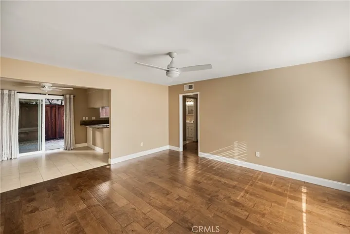 338 W Kelly B, Orange, California 92866