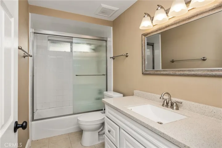 338 W Kelly B, Orange, California 92866