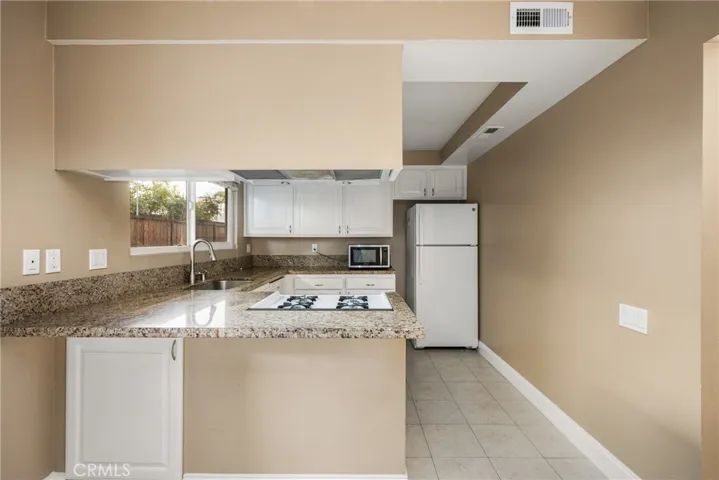 338 W Kelly B, Orange, California 92866