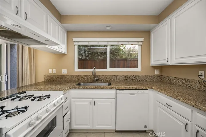 338 W Kelly B, Orange, California 92866