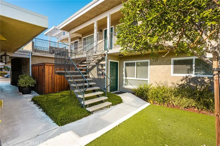 338 W Kelly B, Orange, California 92866