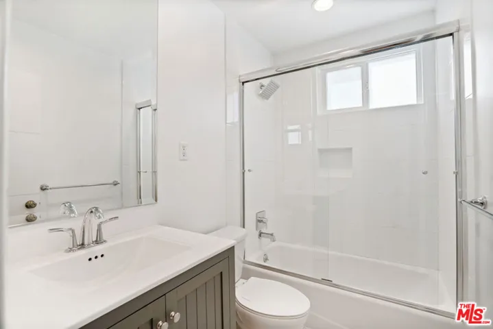 119 Paloma Avenue G, Venice, California 90291
