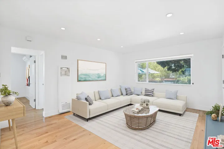 119 Paloma Avenue G, Venice, California 90291