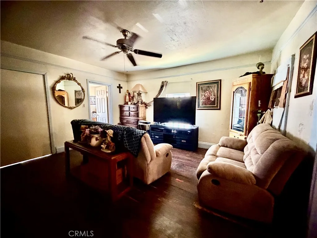 257 Highland, Riverside, California 92507 — photo 4