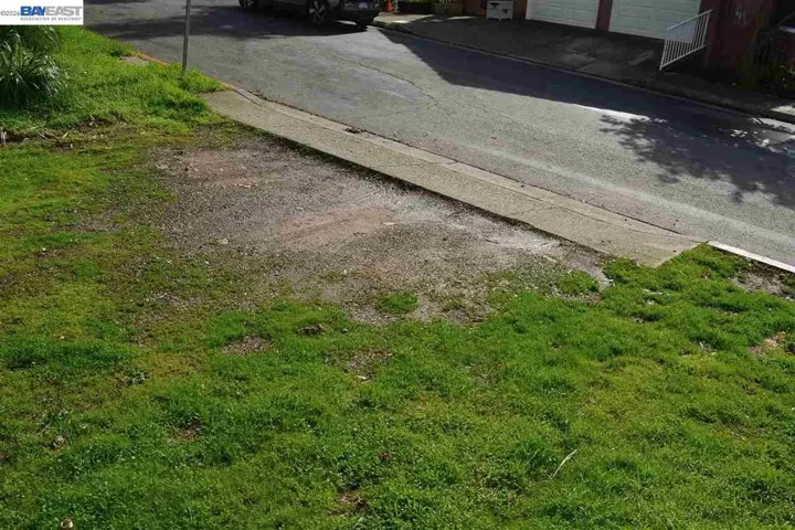 4320 Terrabella Way, Oakland, California 94619