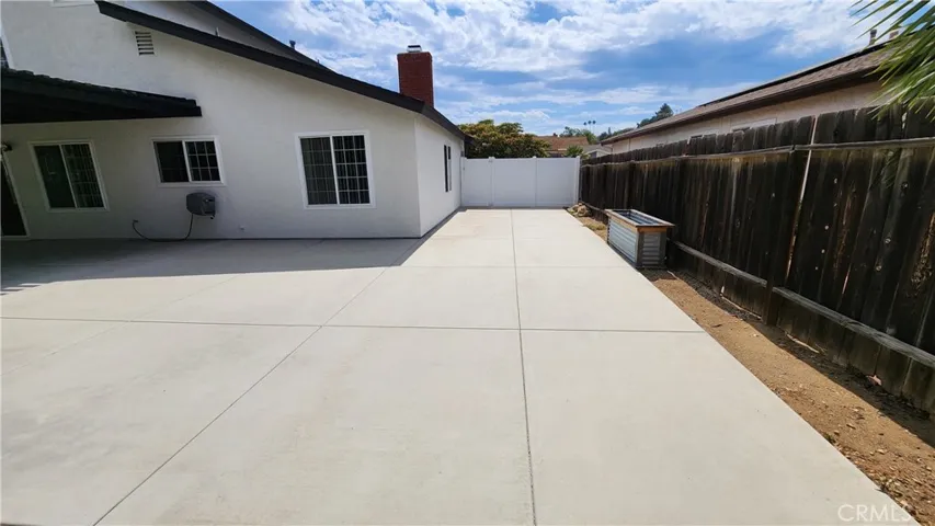 1810 Manzanita Court, Vista, California 92083