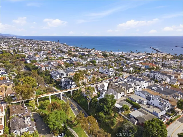 315 Goldenrod Avenue 1/2, Corona Del Mar, California 92625