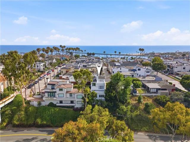 315 Goldenrod Avenue 1/2, Corona Del Mar, California 92625