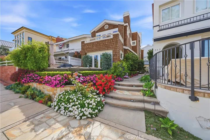 315 Goldenrod Avenue 1/2, Corona Del Mar, California 92625