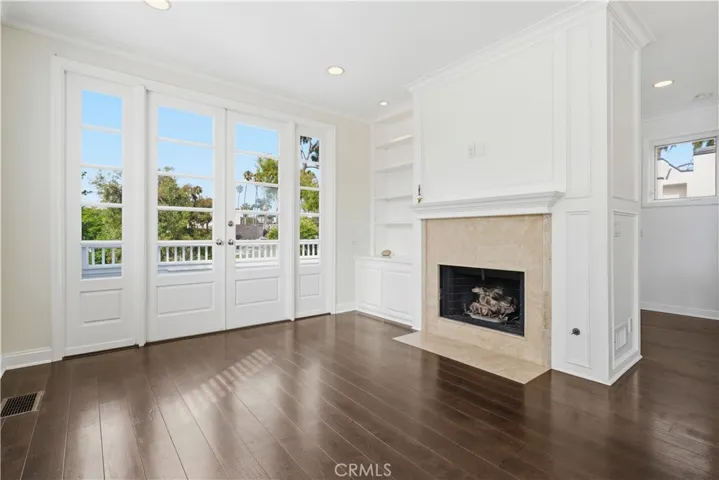315 Goldenrod Avenue 1/2, Corona Del Mar, California 92625