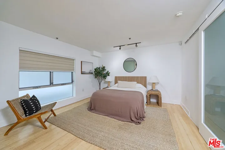 13326 Beach Avenue 105, Marina Del Rey, California 90292
