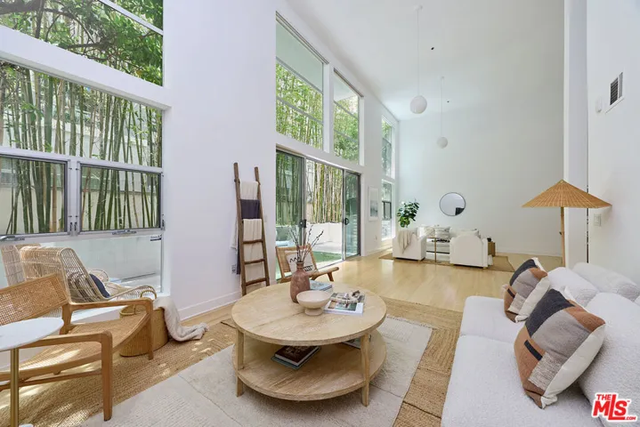 13326 Beach Avenue 105, Marina Del Rey, California 90292